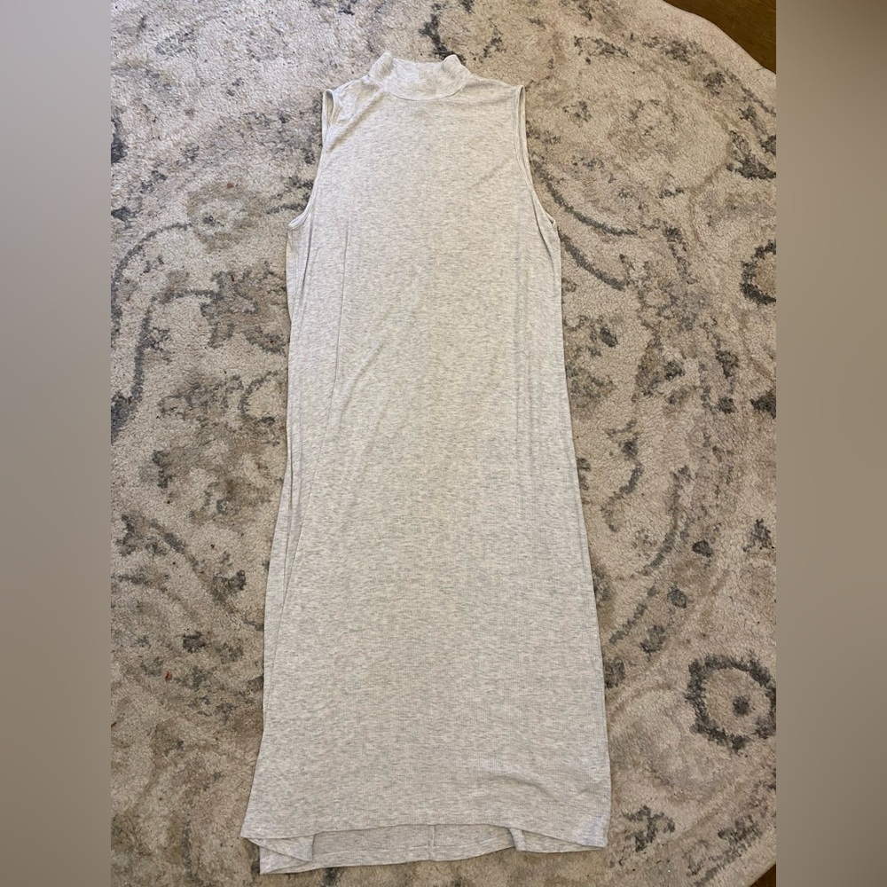 Gap Size Large Grey Turtleneck Sleeveless midi dress